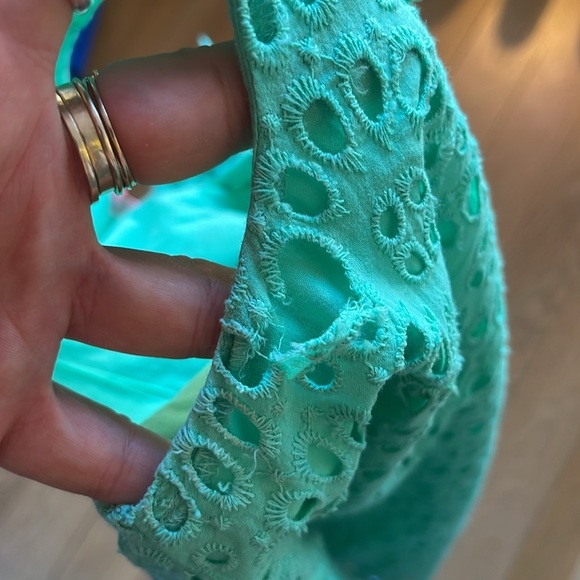 Lilly Pulitzer XS Lina Ruffle Eyelet Blouse In Gustavia Green - Picture 7 of 7